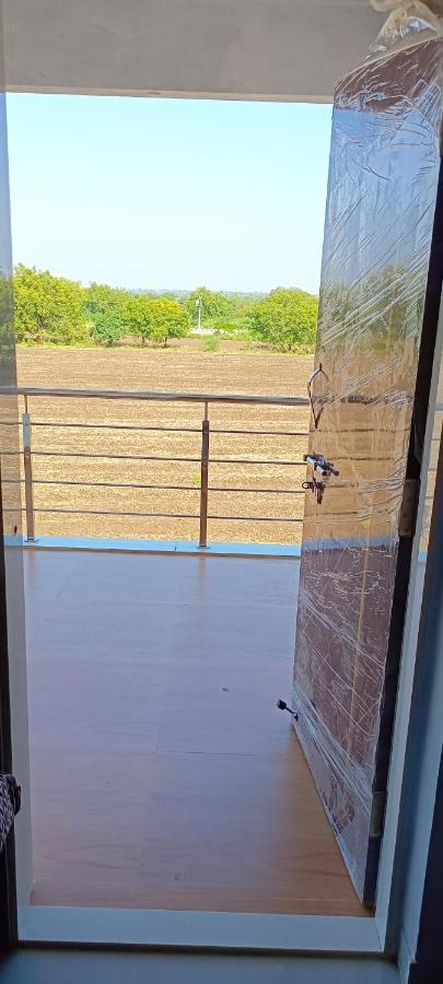 Matoshree Guesthouse Akalkot Exteriör bild