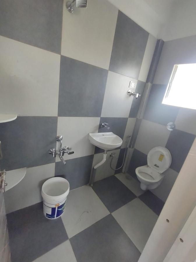 Matoshree Guesthouse Akalkot Exteriör bild