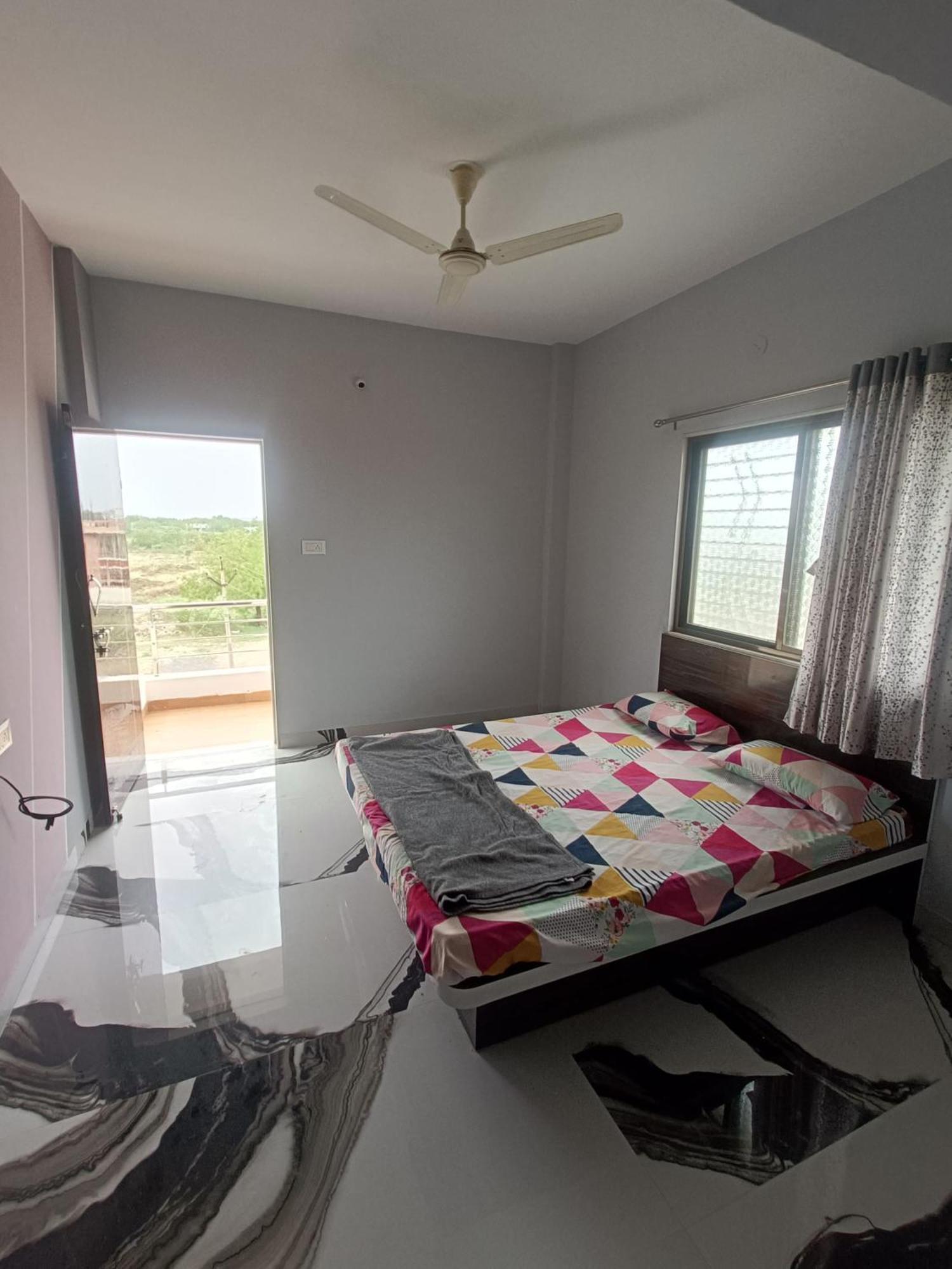 Matoshree Guesthouse Akalkot Exteriör bild